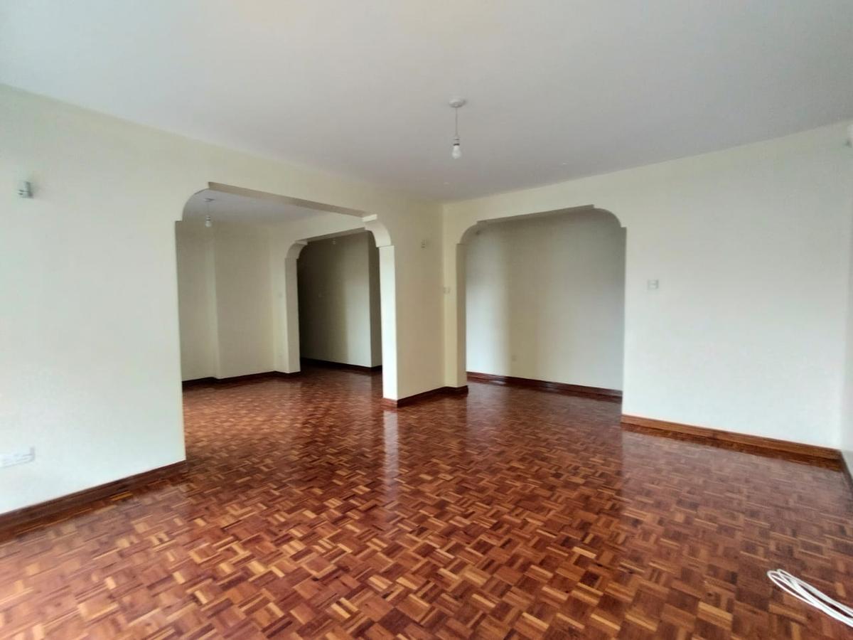 3 Bed Apartment with En Suite in Lavington - 2