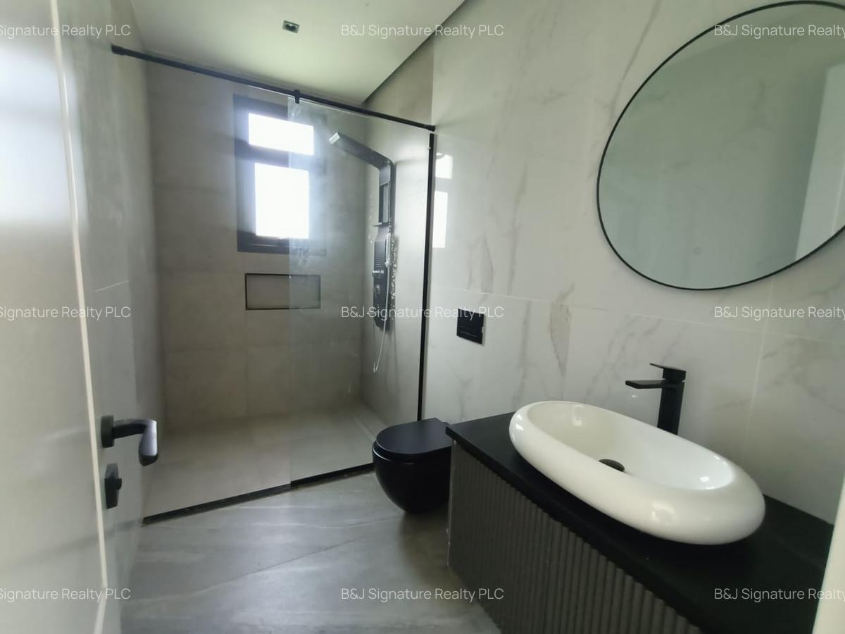 5 Bed Villa with En Suite in Lavington - 13