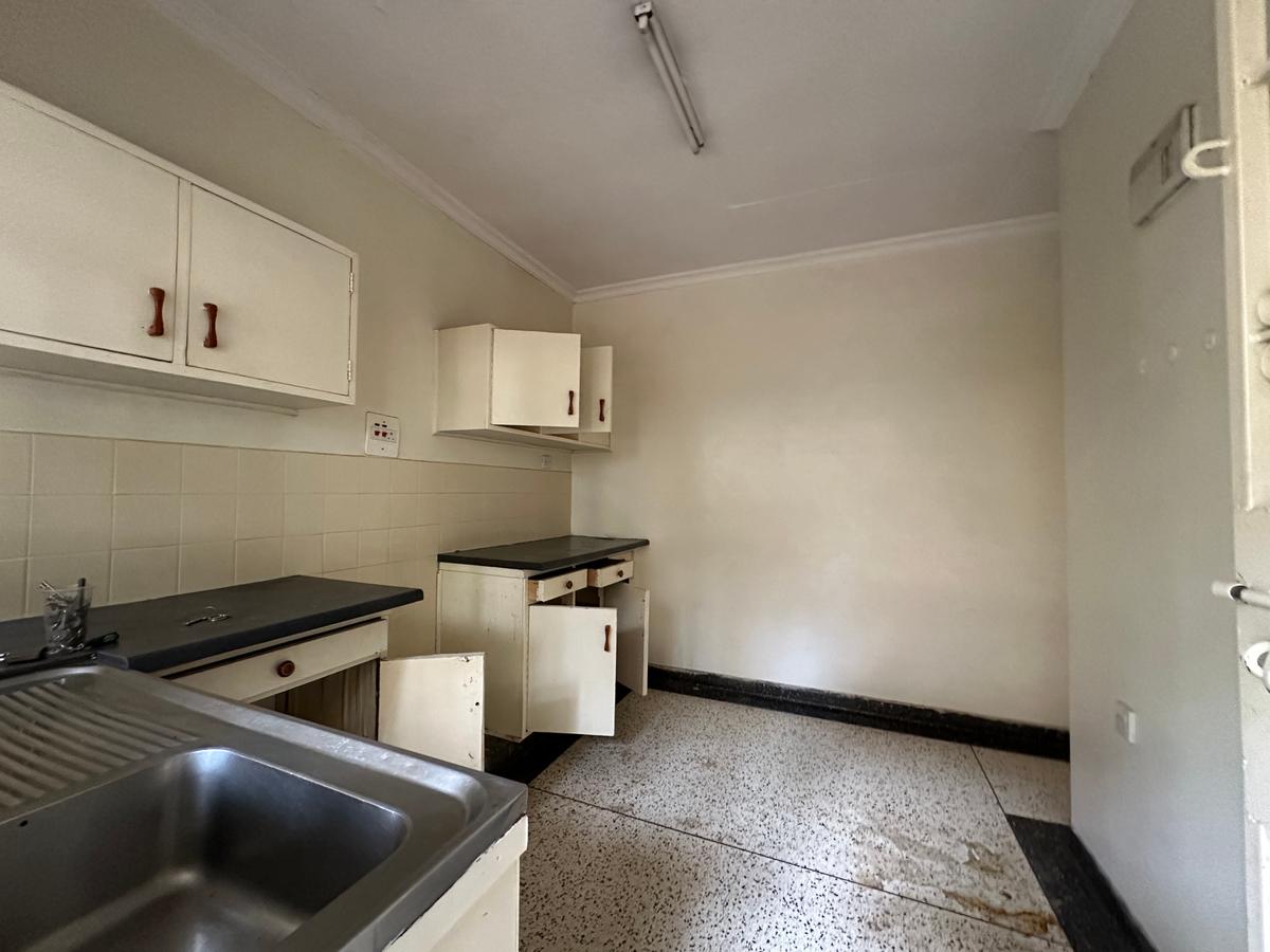 2 Bed Townhouse with En Suite in Kilimani - 10