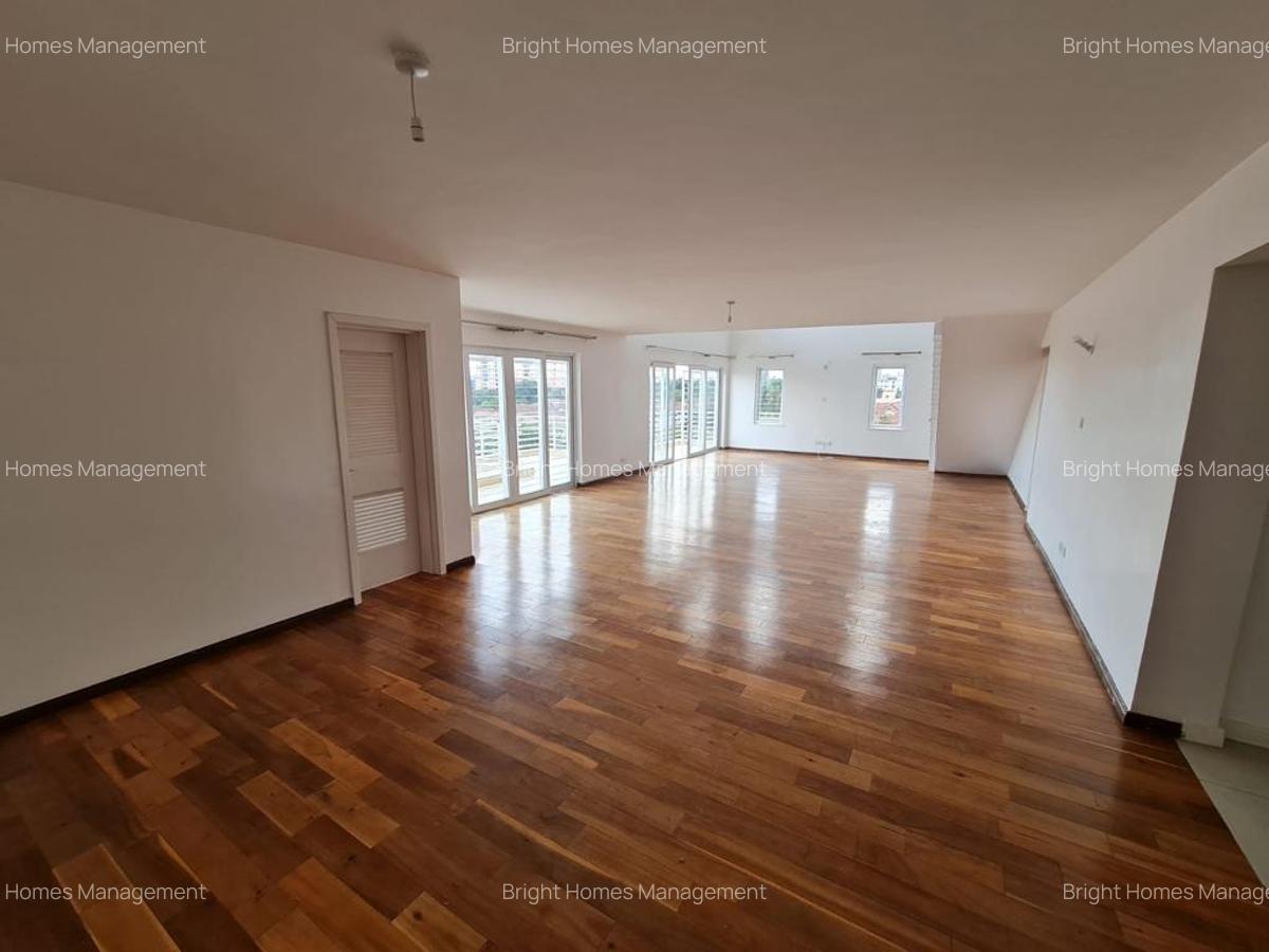 4 Bed Apartment with En Suite in Lavington - 12