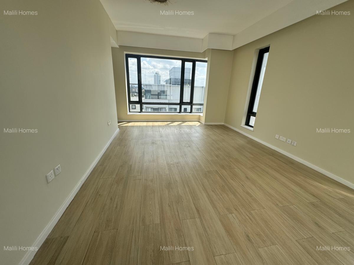 4 Bed Apartment in Riverside - 8