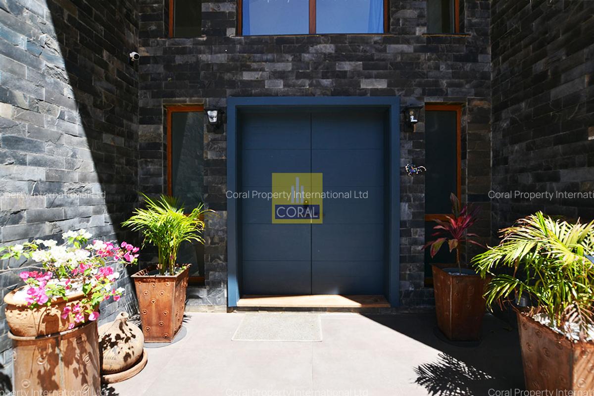 4 Bed House in Nyari - 3