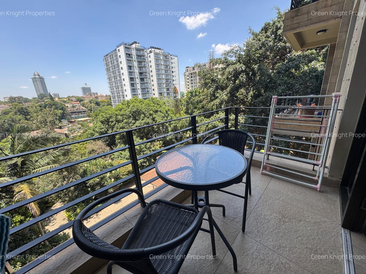 Serviced 1 Bed Apartment with En Suite in Riverside - 2