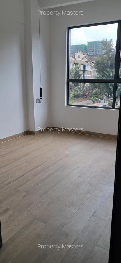 2 Bed Apartment with En Suite at David Oseli Road - 5