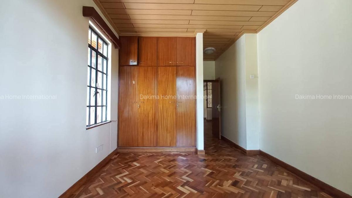 4 Bed Townhouse with En Suite in Spring Valley - 4
