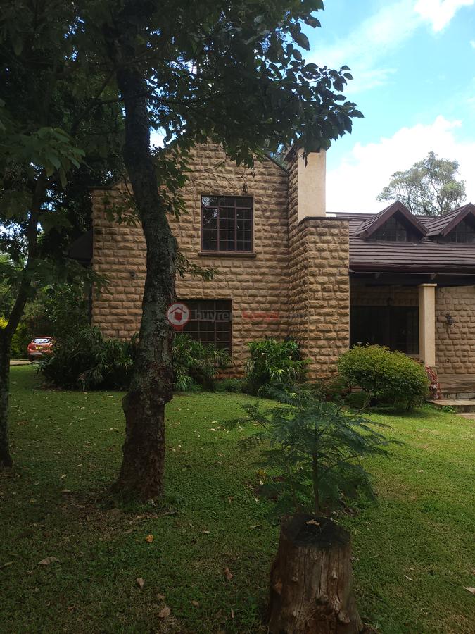 5 Bed Villa with En Suite in Karen Hardy - 2