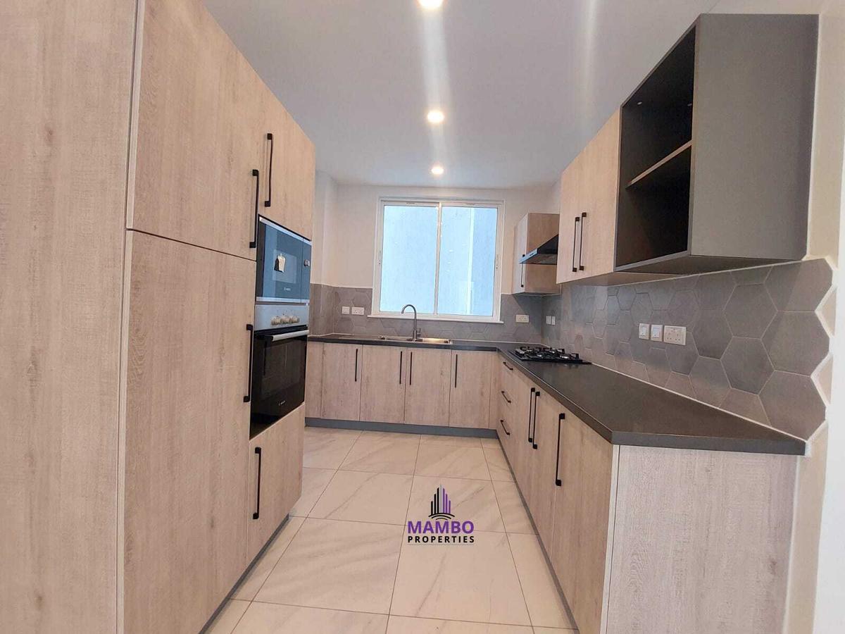 3 Bed Apartment with En Suite at Rhapta Rd - 2