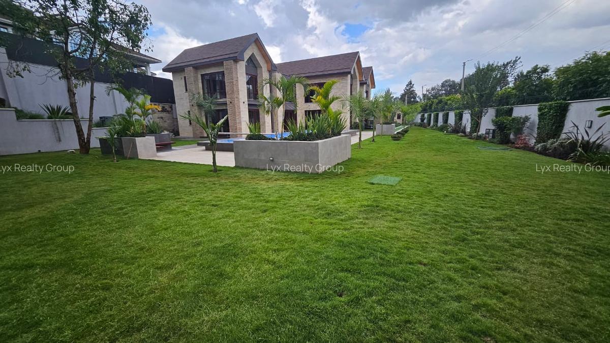 4 Bed Villa with En Suite in Runda - 2