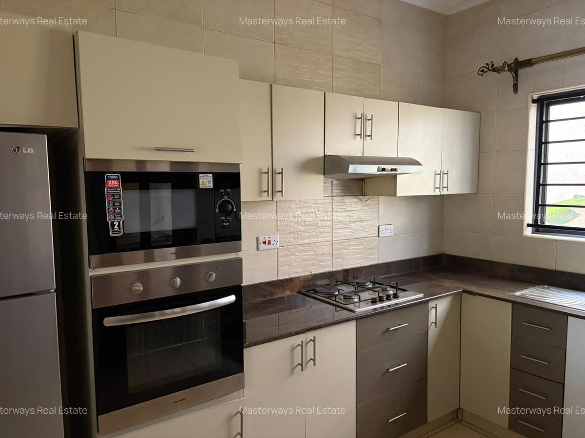 3 Bed Apartment with En Suite in Westlands Area - 2