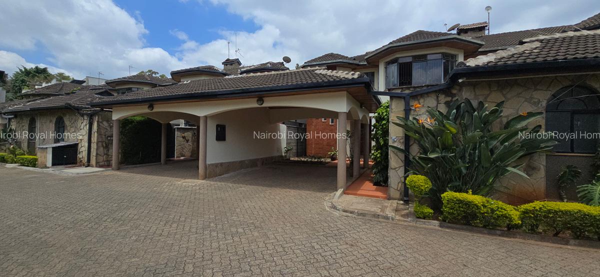 4 Bed Townhouse with En Suite at Lavington Ndoto Road - 2