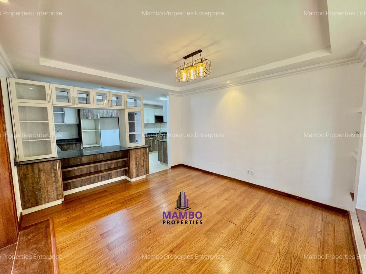 4 Bed Townhouse with En Suite at Westlands - 6