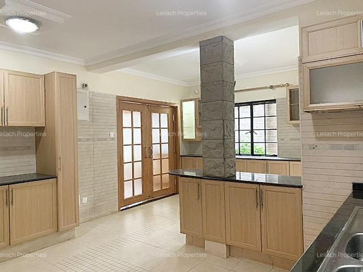 5 Bed Townhouse with En Suite in Kileleshwa - 20