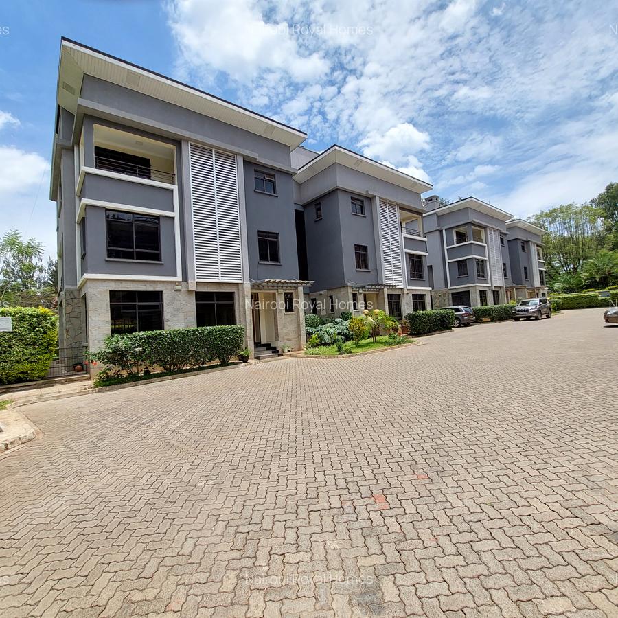 5 Bed Townhouse with En Suite at Off Convent Drive - 2
