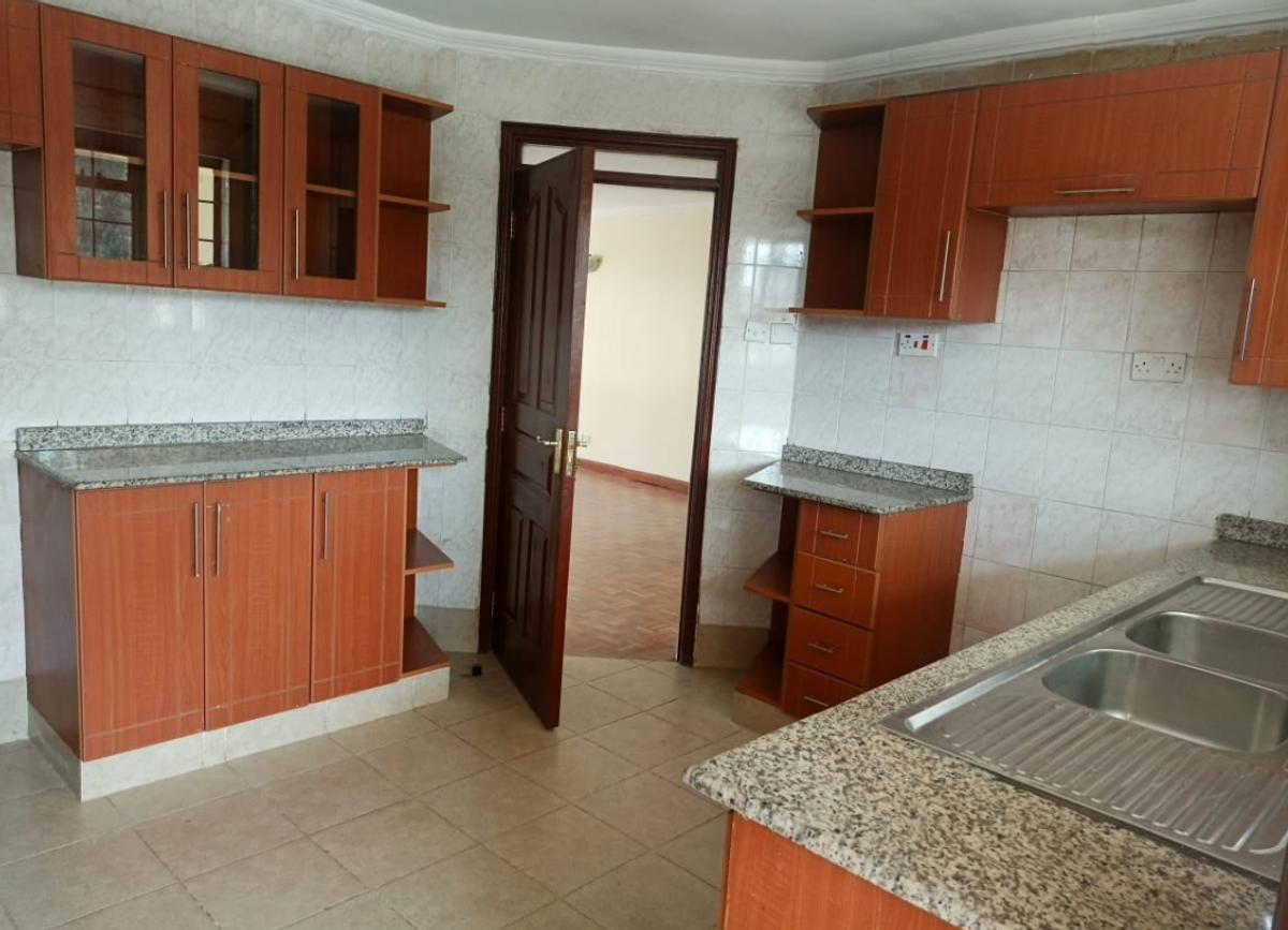 Serviced 3 Bed Apartment with En Suite in Kilimani - 3