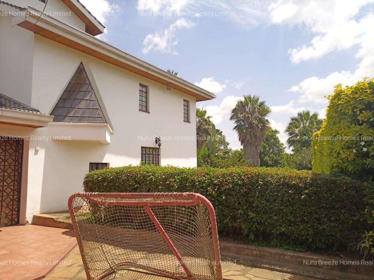 4 Bed House with En Suite in Runda - 8