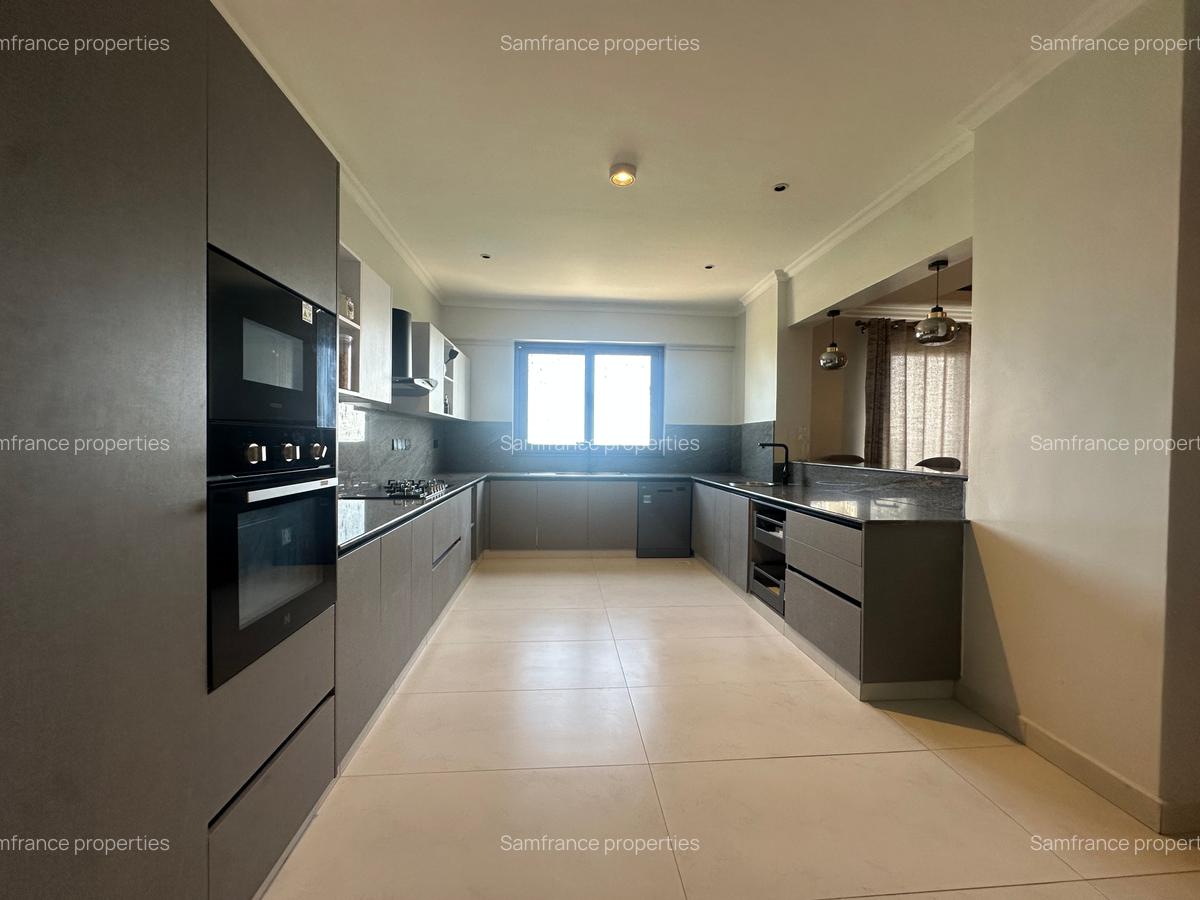 Serviced 3 Bed Apartment with En Suite at Cement Roads - 8