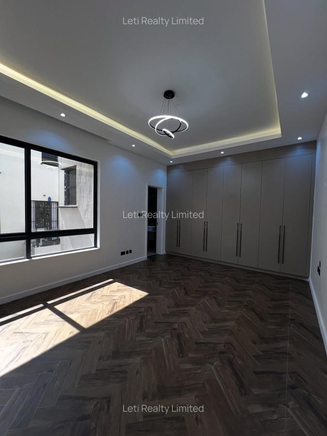 4 Bed Townhouse with En Suite in Lavington - 7