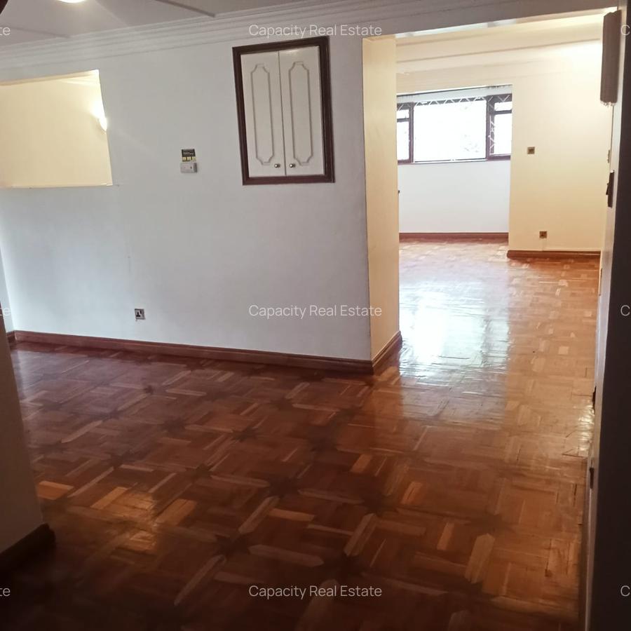 4 Bed Villa with En Suite in Runda - 13