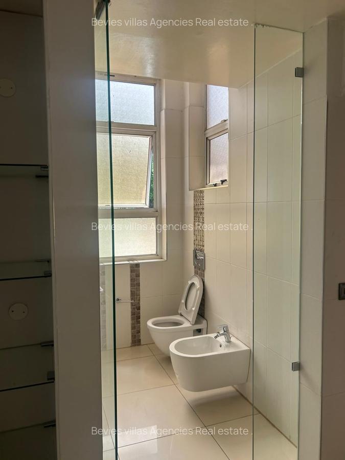 5 Bed House with En Suite in Muthaiga - 9