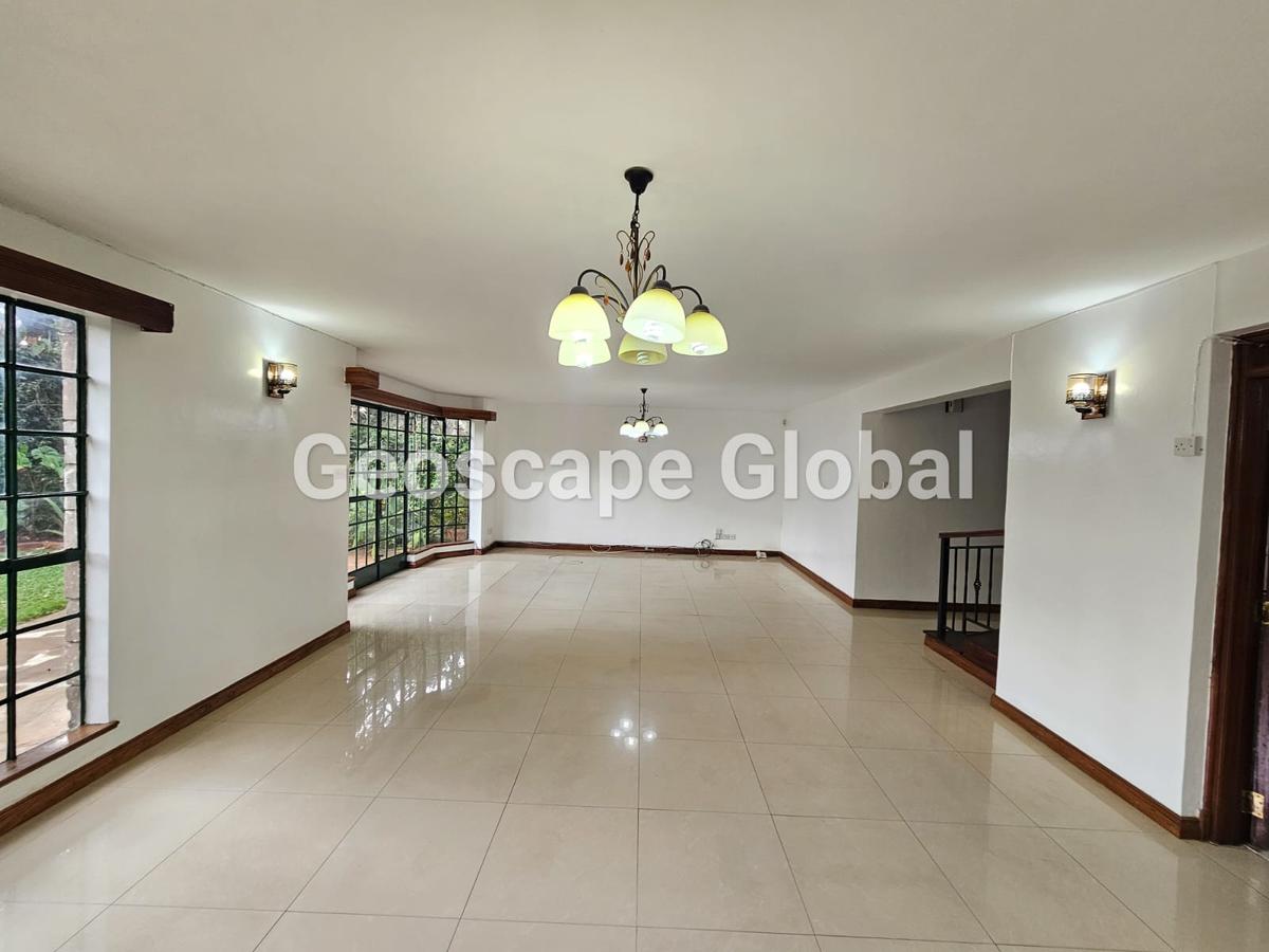 5 Bed House with En Suite in Spring Valley - 18