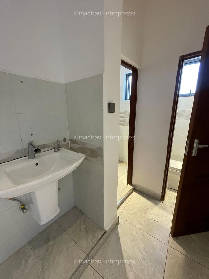 2 Bed Apartment with En Suite at 4Th Avenue Nyali - 9