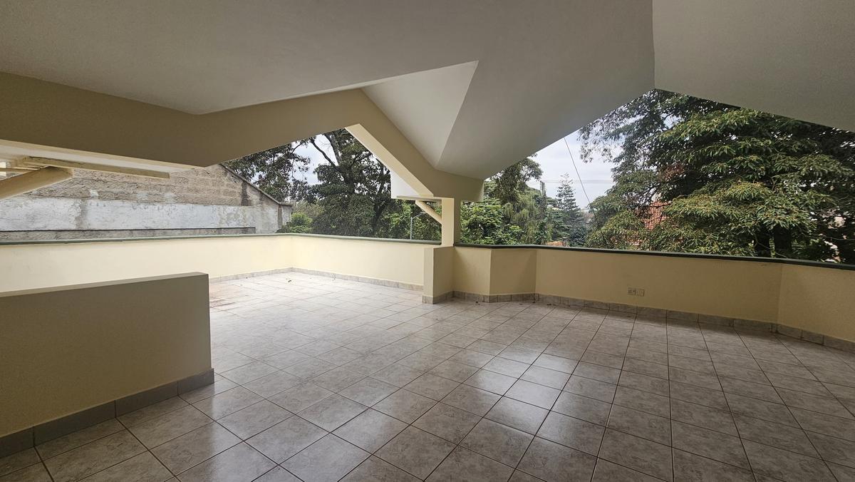 5 Bed Townhouse with En Suite at Grevillea Grove - 4