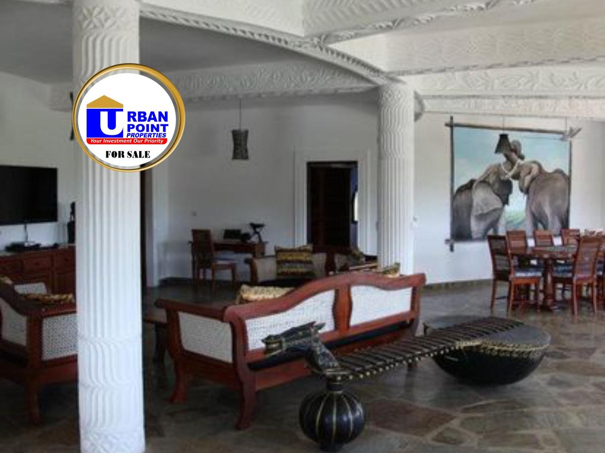 5 Bed House with En Suite in Watamu - 3