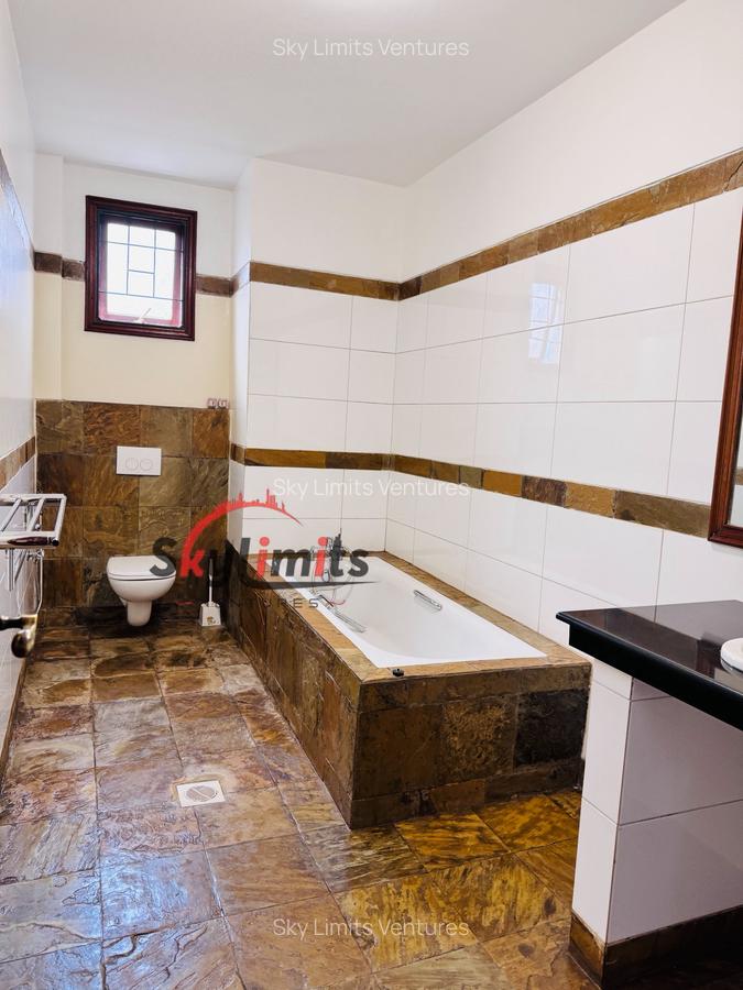 3 Bed Apartment with En Suite at Riverside Drive - 18