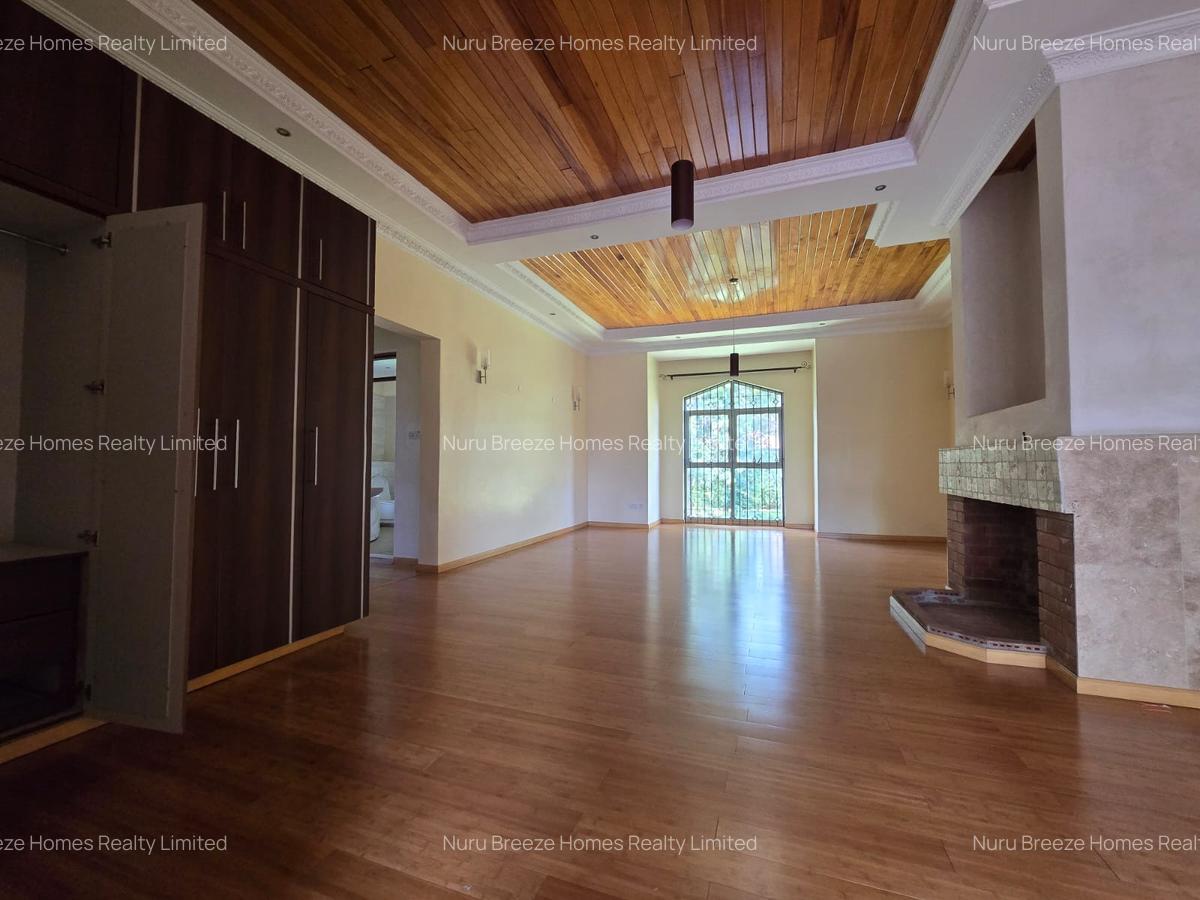 4 Bed House with En Suite in Runda - 18