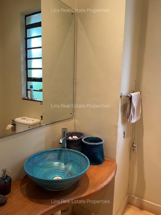 4 Bed House with En Suite in Runda - 6