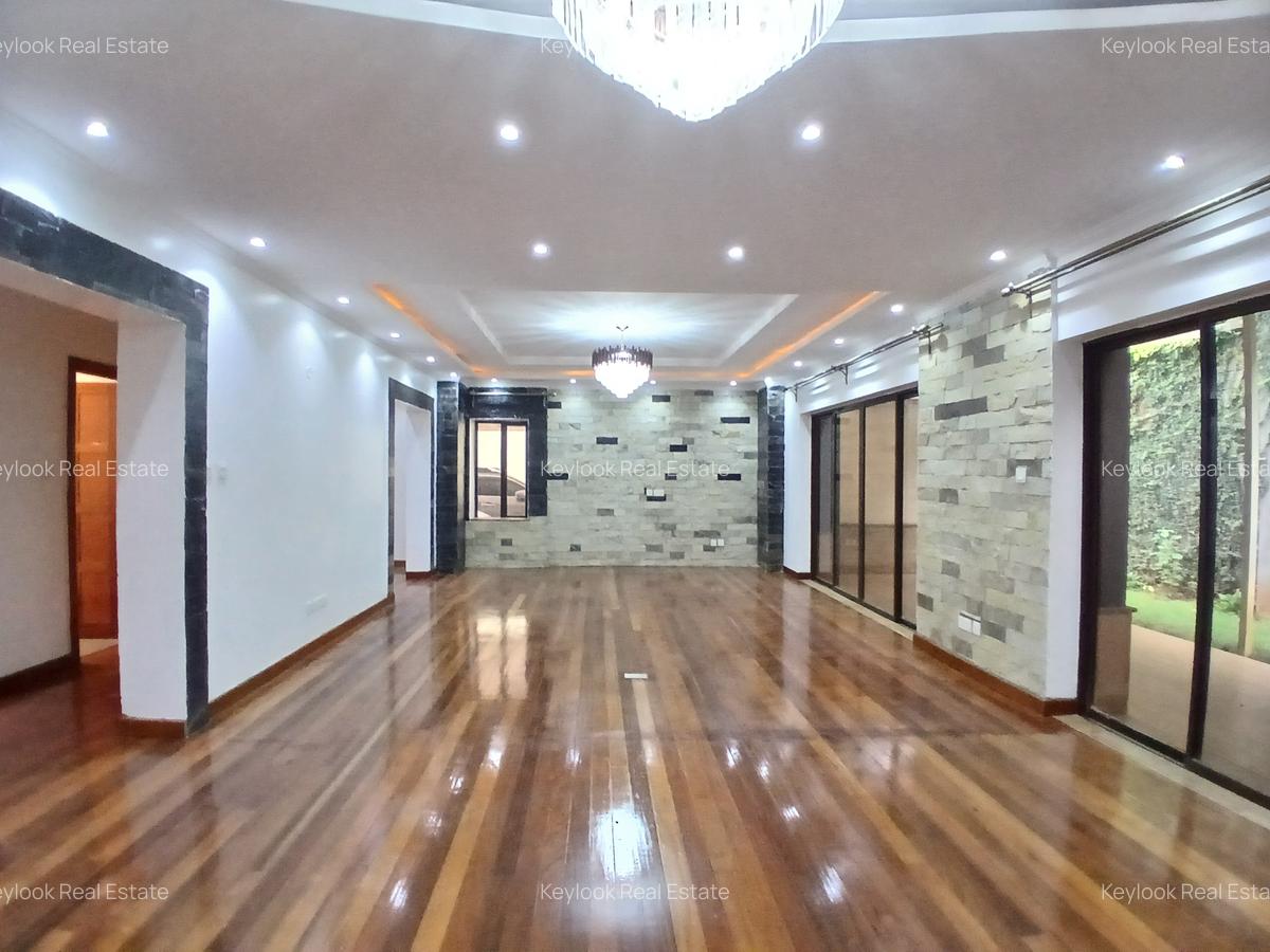 4 Bed Townhouse with En Suite in Lavington - 4