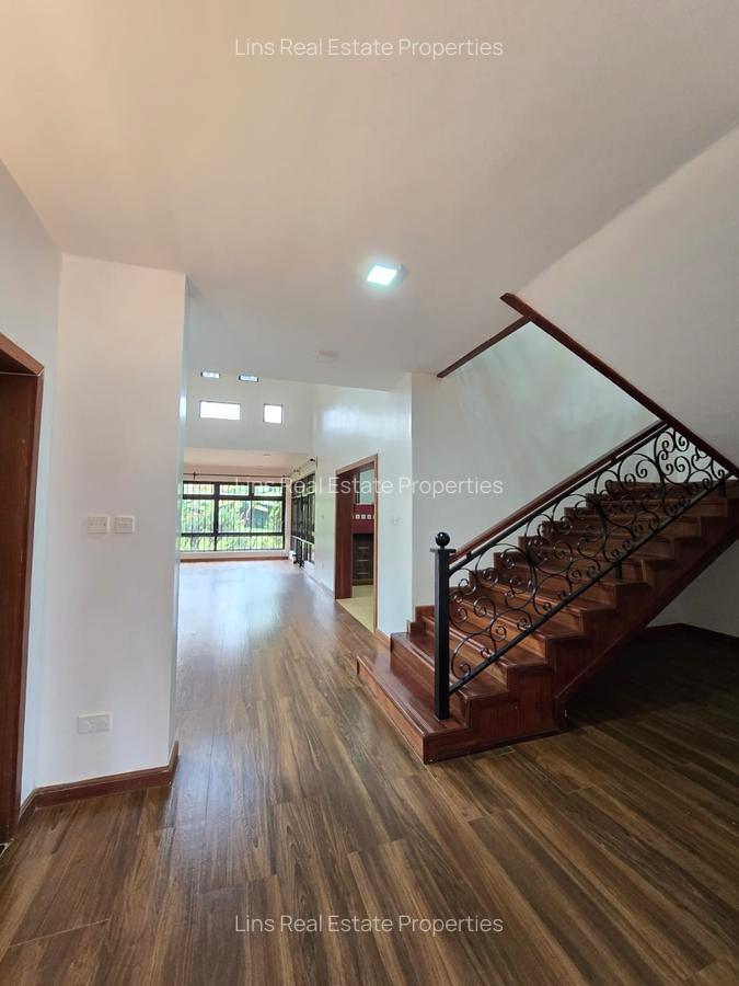 5 Bed Townhouse with En Suite in Runda - 10