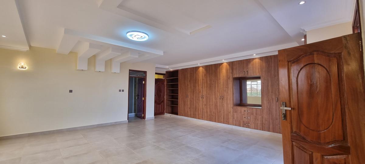 4 Bed House with En Suite at Kenyatta Road - 4