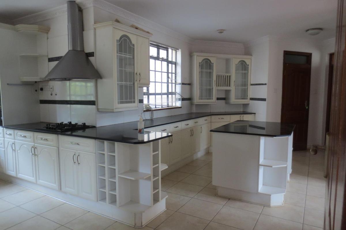 4 Bed Townhouse with En Suite in Runda - 8