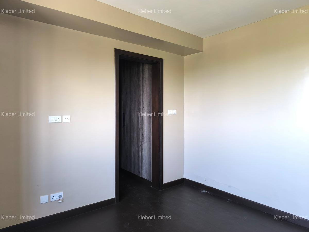 5 Bed Apartment with En Suite at Gitanga Road - 10