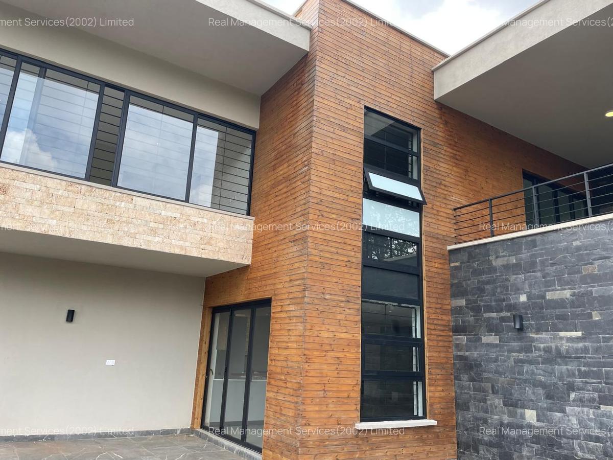 4 Bed Villa with En Suite at Loresho - 1