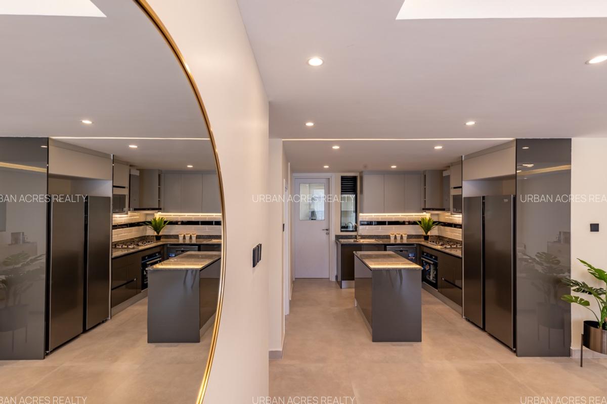 3 Bed Apartment with En Suite in Westlands Area - 2