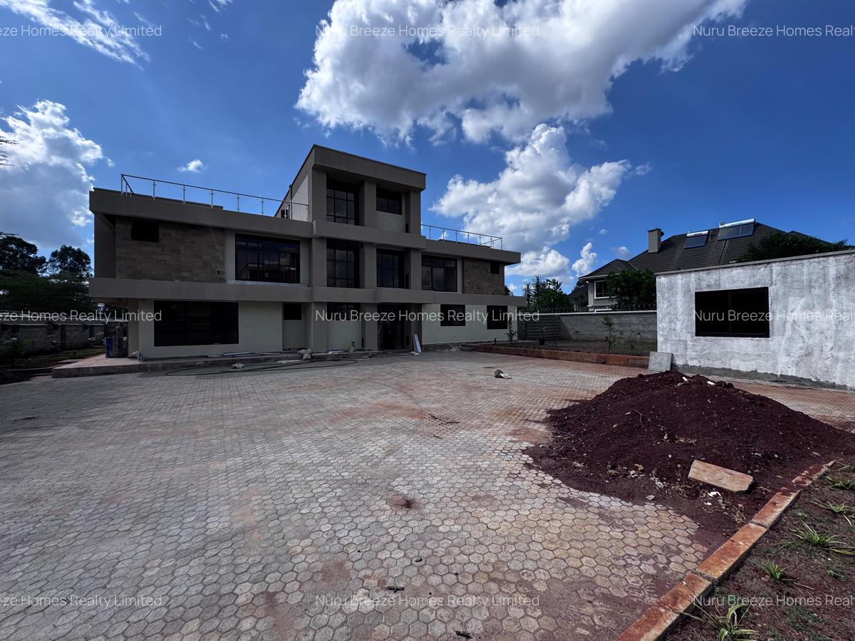 5 Bed Townhouse with En Suite in Karen - 18