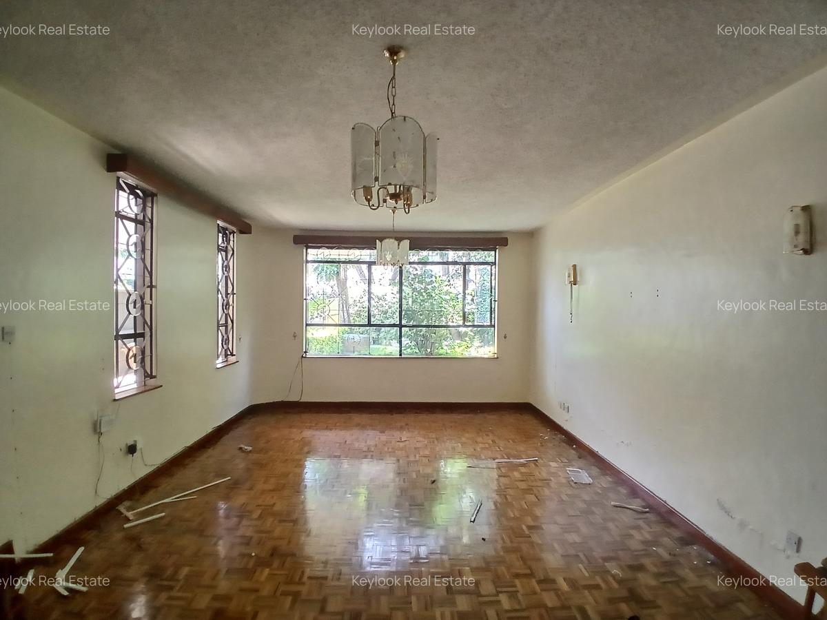 4 Bed Townhouse with En Suite at Mbaazi Avenue - 12