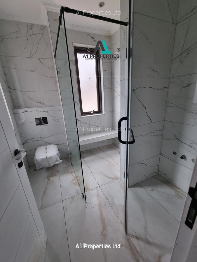 5 Bed Townhouse with En Suite in Karen - 14