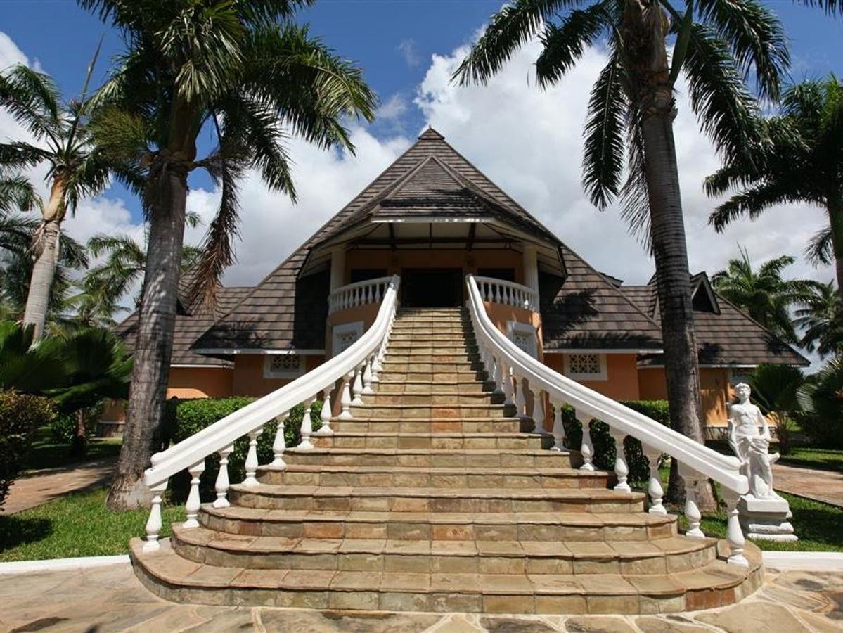 6 Bed House with Swimming Pool in Diani - 6