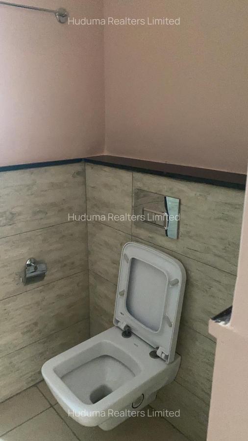 1 Bed Apartment with En Suite at Wood Avenue - 10