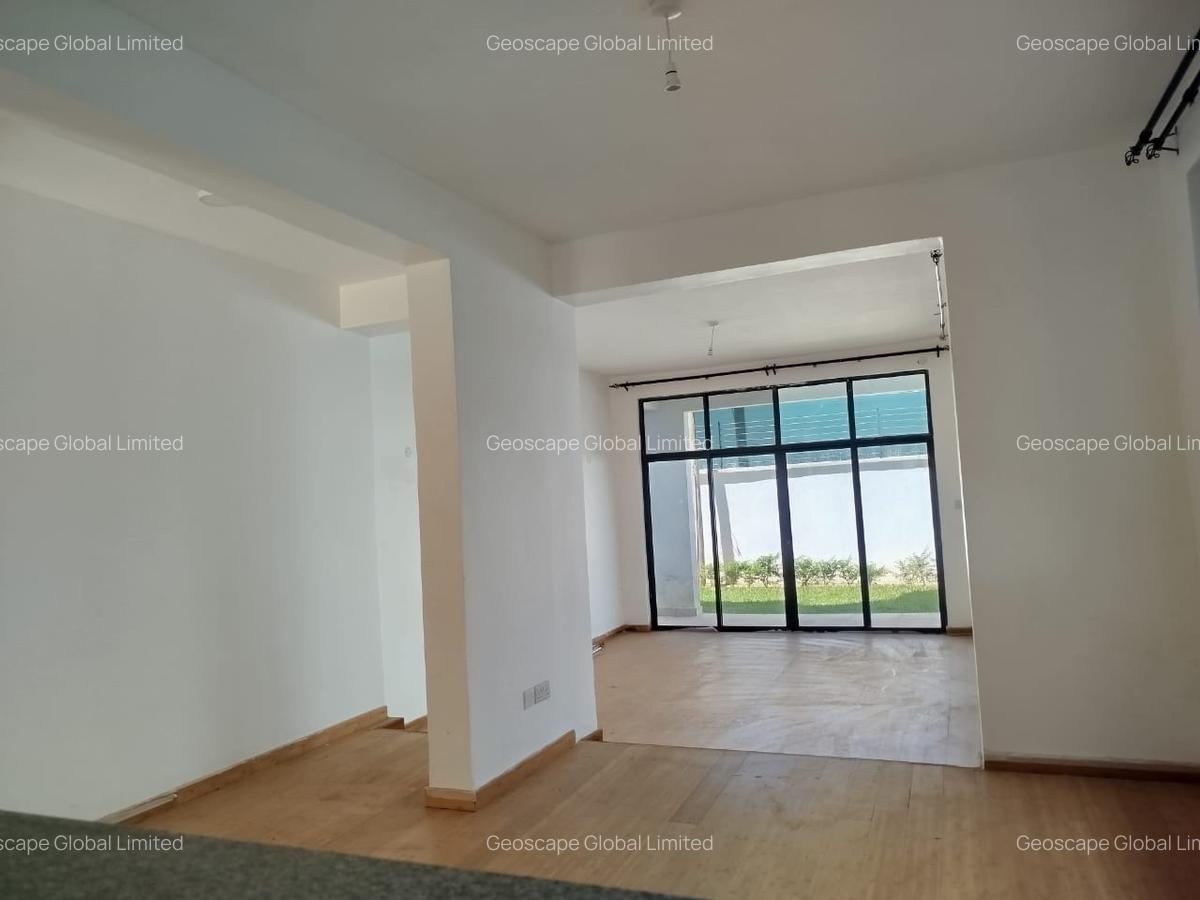 5 Bed House with En Suite in Lavington - 2