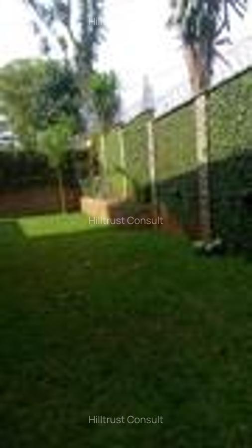 5 Bed Townhouse with En Suite at Off Peponi Road - 4