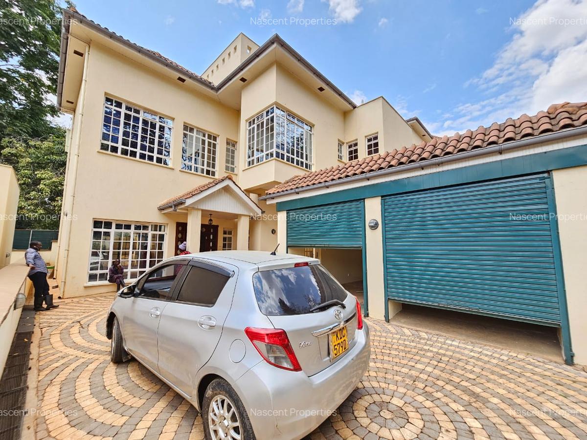 4 Bed Townhouse with En Suite in Kyuna - 14