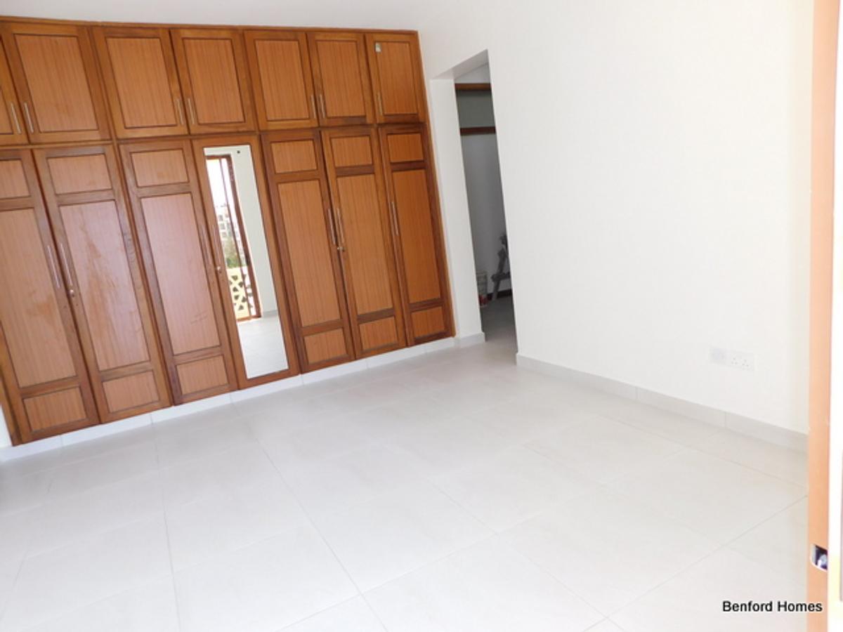 3 Bed Apartment with En Suite at Nyali - 13