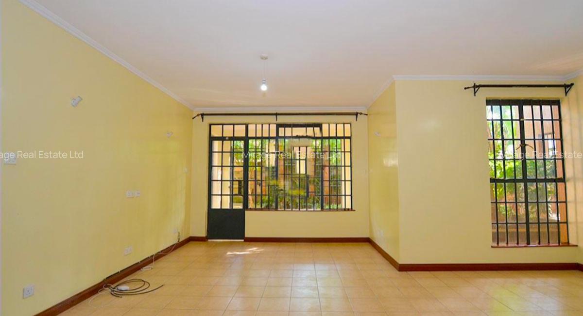 2 Bed Apartment with En Suite in Brookside - 2