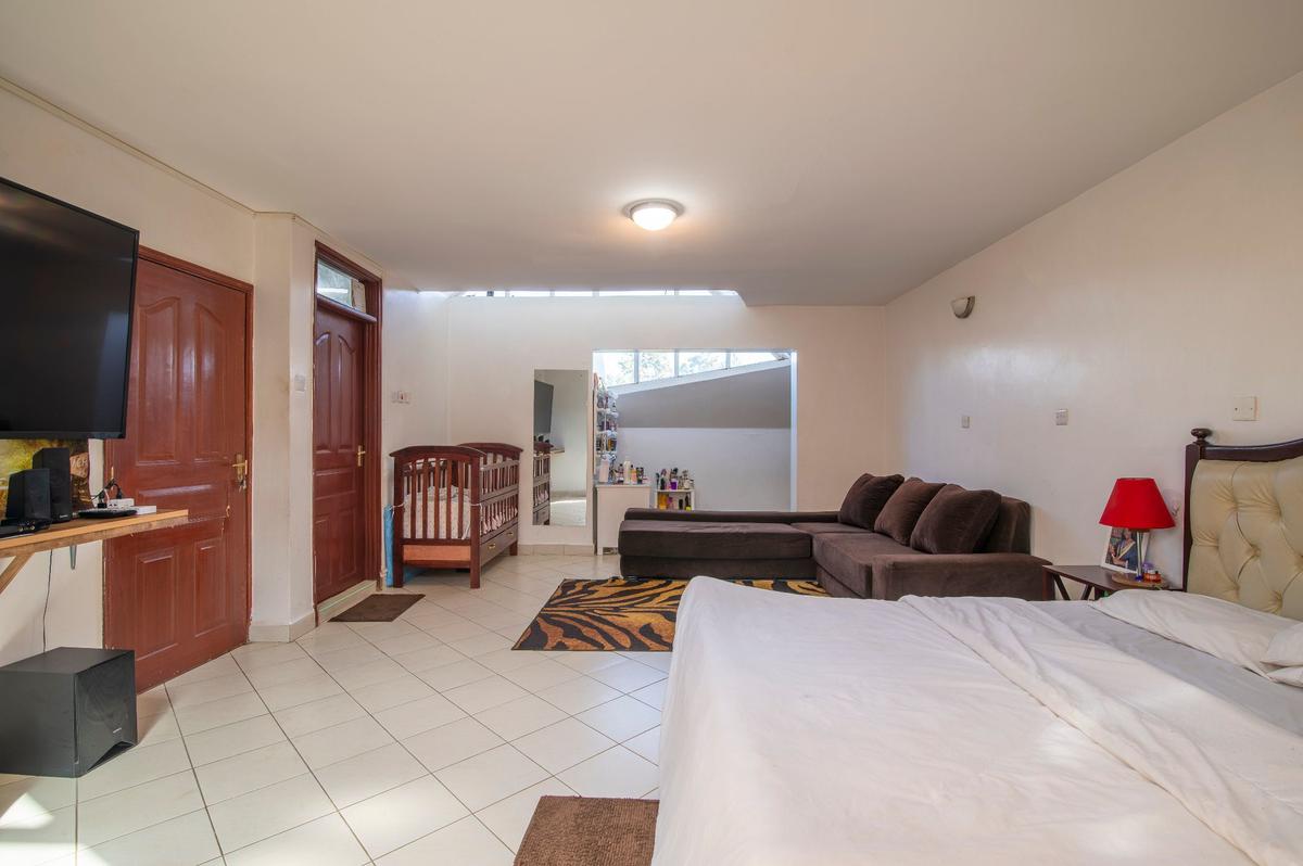 3 Bed Apartment with En Suite in Ruaka - 11