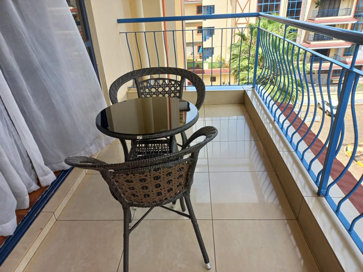 Serviced 2 Bed Apartment with En Suite in Parklands - 14