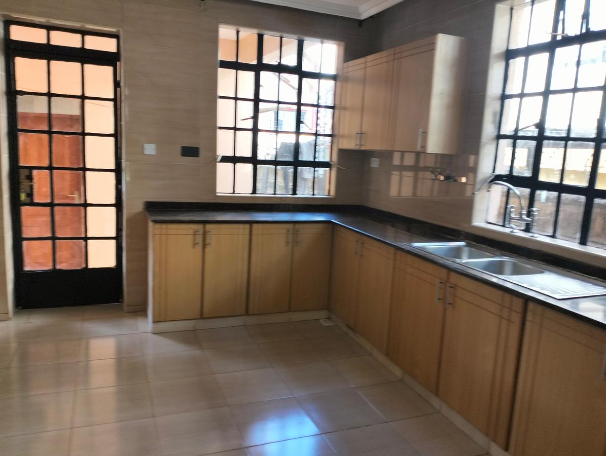 5 Bed Townhouse in Lavington - 10